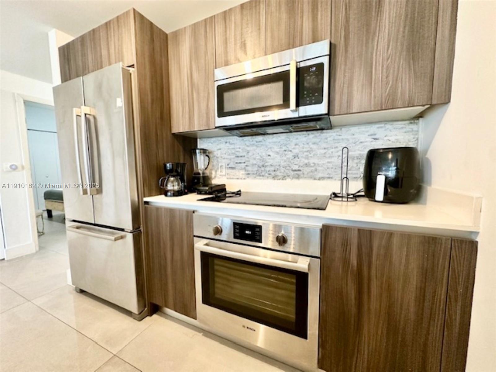 488 NE 18th St #3606, Miami FL 33132