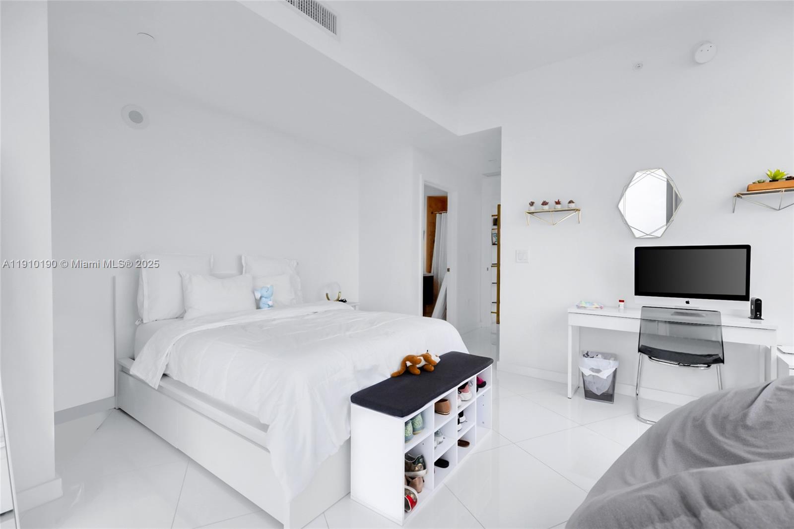 851 NE 1st Ave #1202, Miami FL 33132
