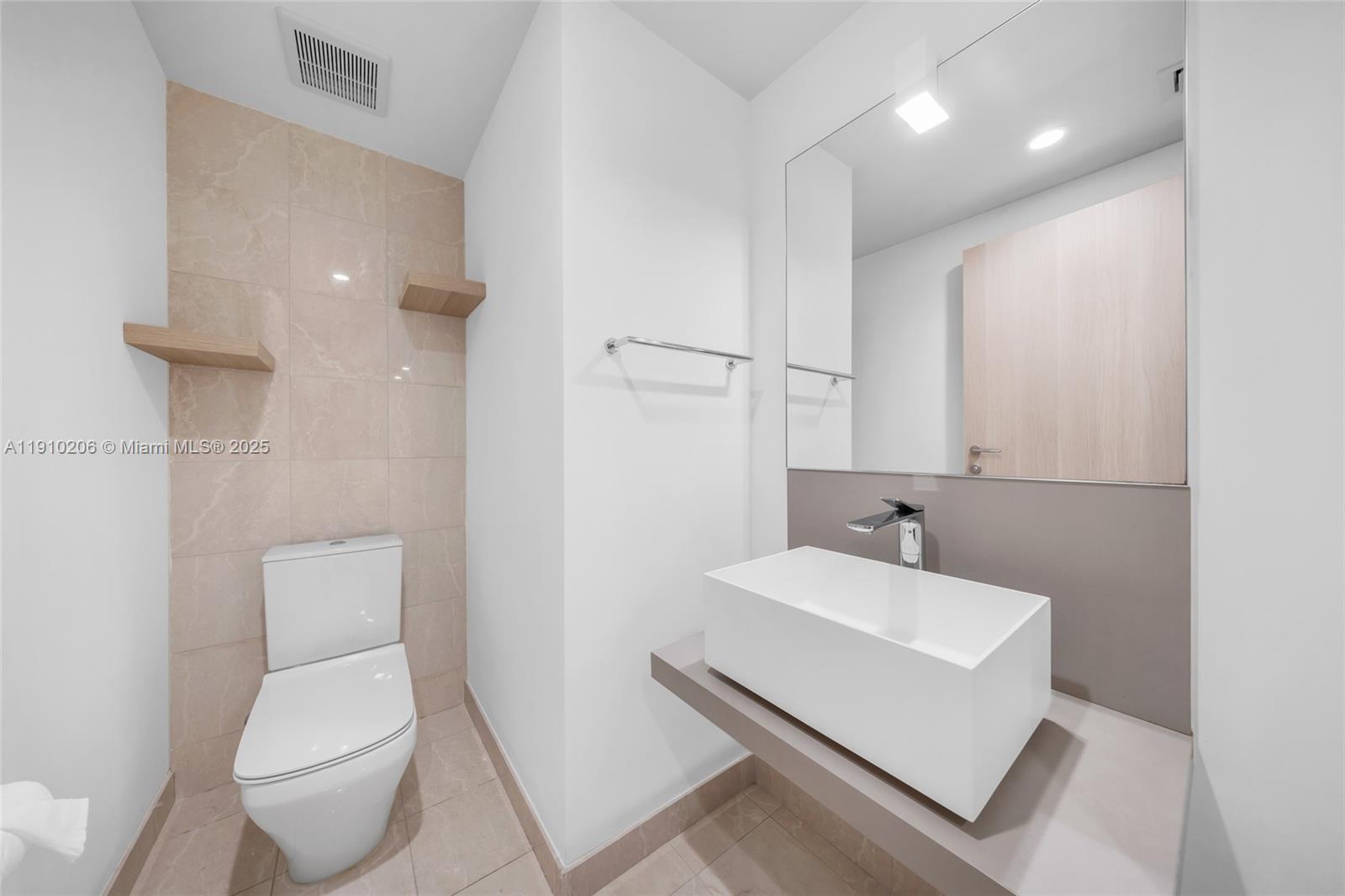 1000 Brickell Plz #3103, Miami FL 33131