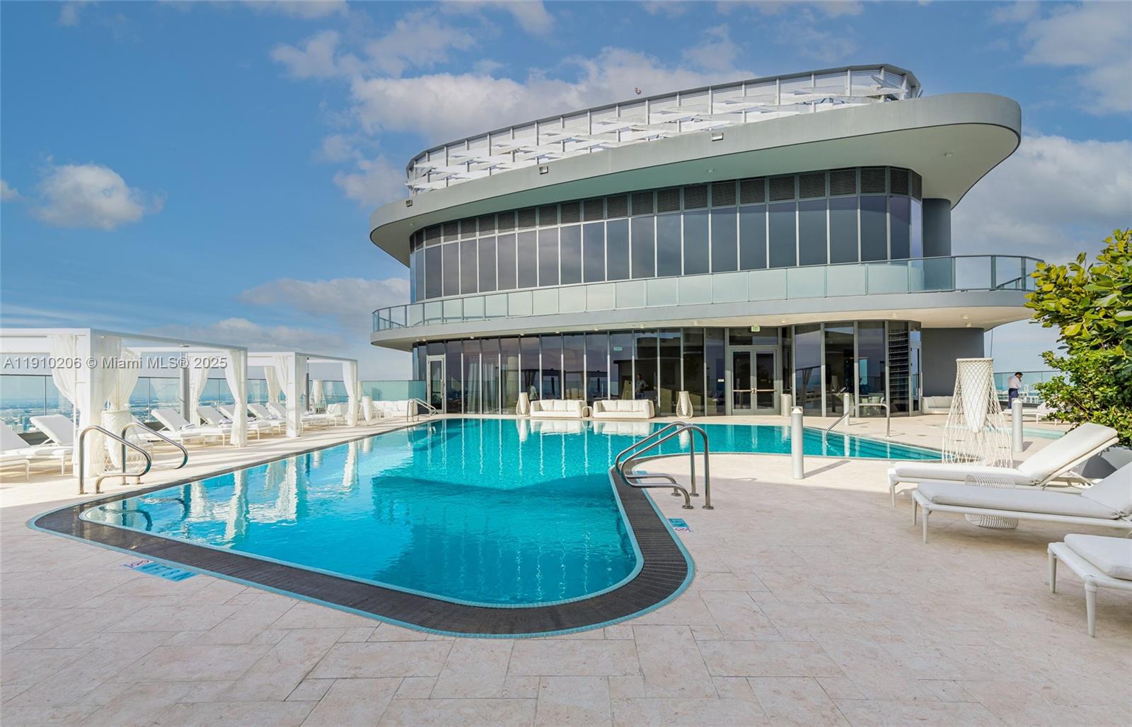 1000 Brickell Plz #3103, Miami FL 33131