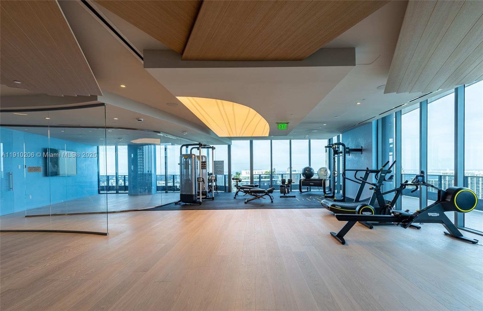 1000 Brickell Plz #3103, Miami FL 33131