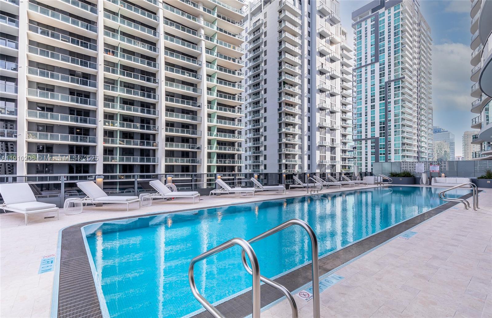 1000 Brickell Plz #3103, Miami FL 33131