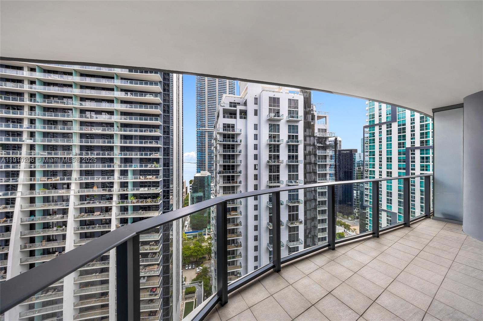 1000 Brickell Plz #3103, Miami FL 33131
