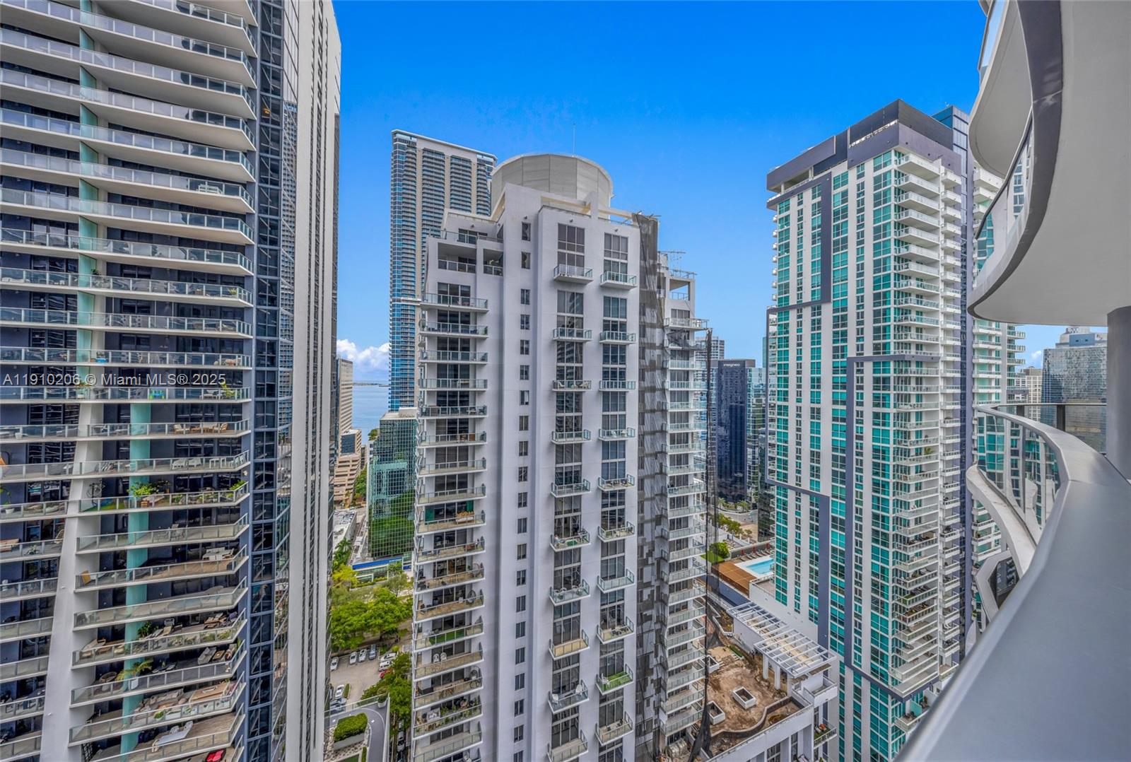 1000 Brickell Plz #3103, Miami FL 33131