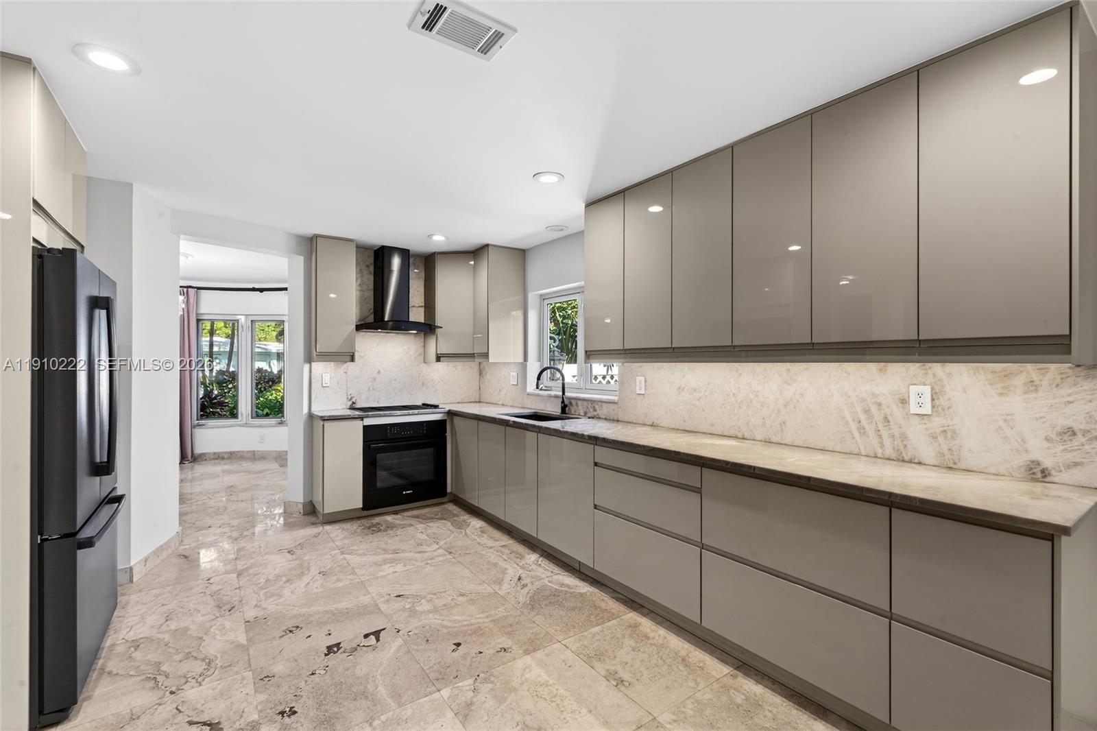 3414 Norfolk St, Pompano Beach FL 33062