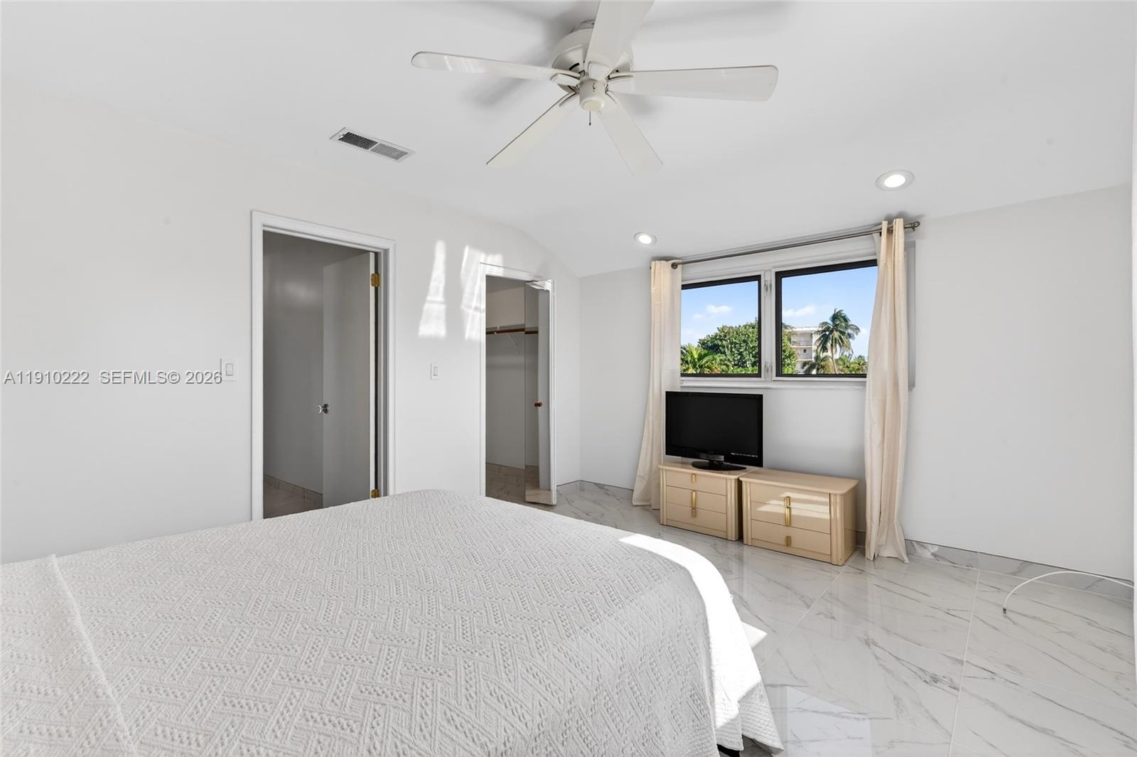 3414 Norfolk St, Pompano Beach FL 33062