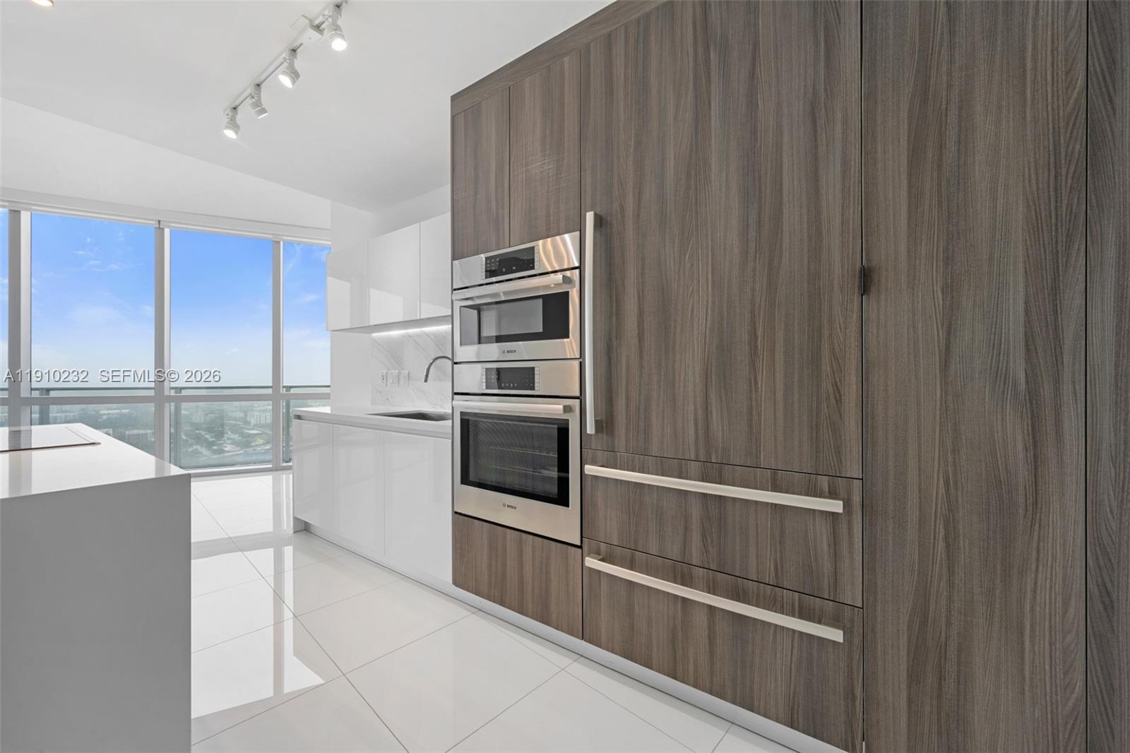 851 NE 1st Ave #4204, Miami FL 33132