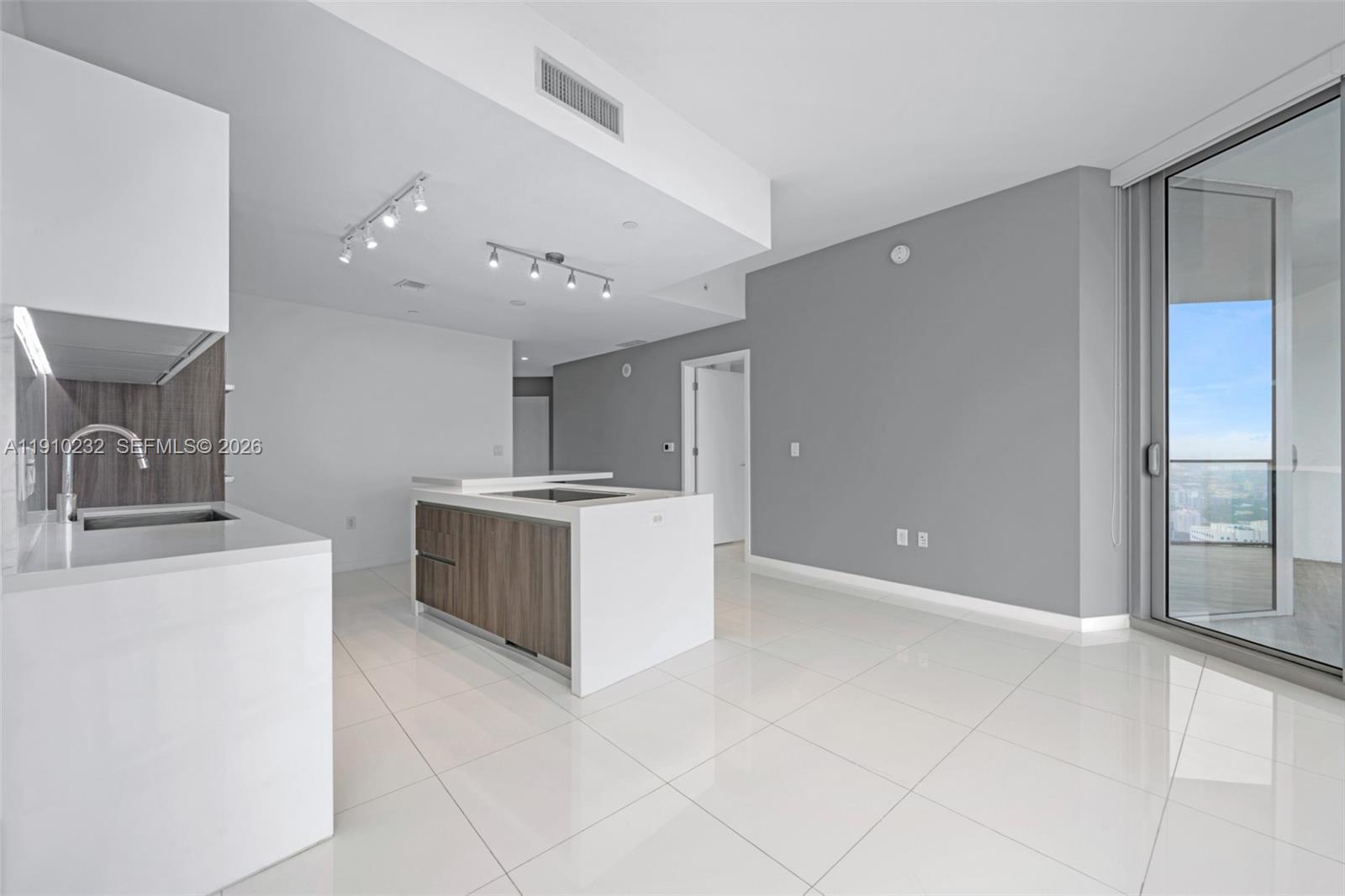 851 NE 1st Ave #4204, Miami FL 33132