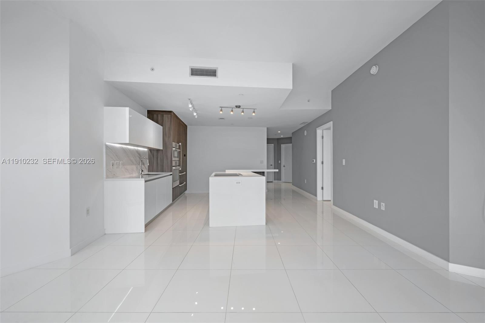 851 NE 1st Ave #4204, Miami FL 33132