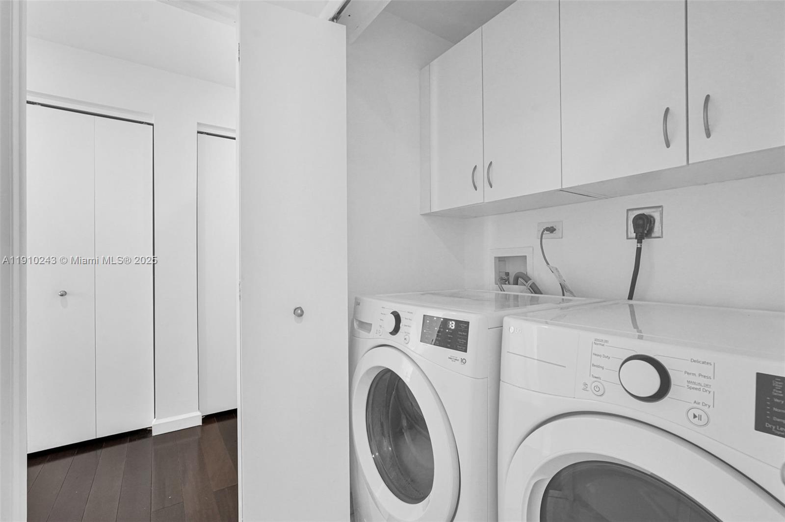 801 S Brickell Key Blvd #1909, Miami FL 33131