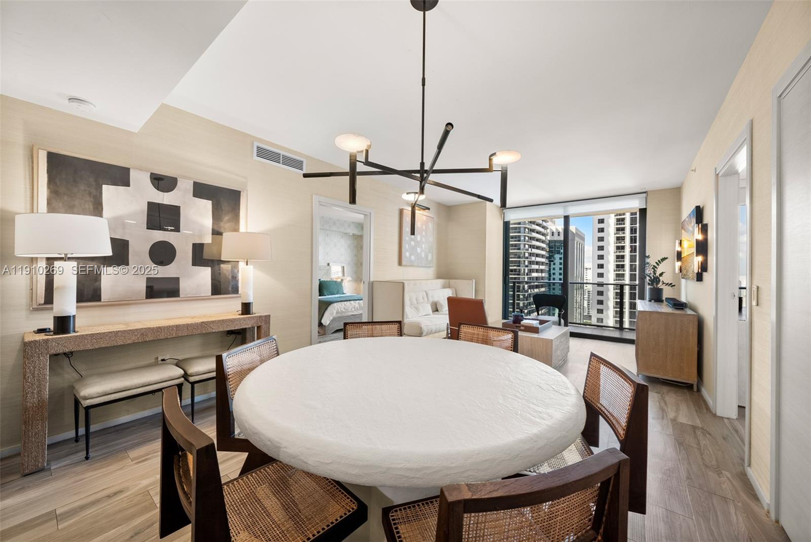801 S Miami Ave #2110, Miami FL 33130