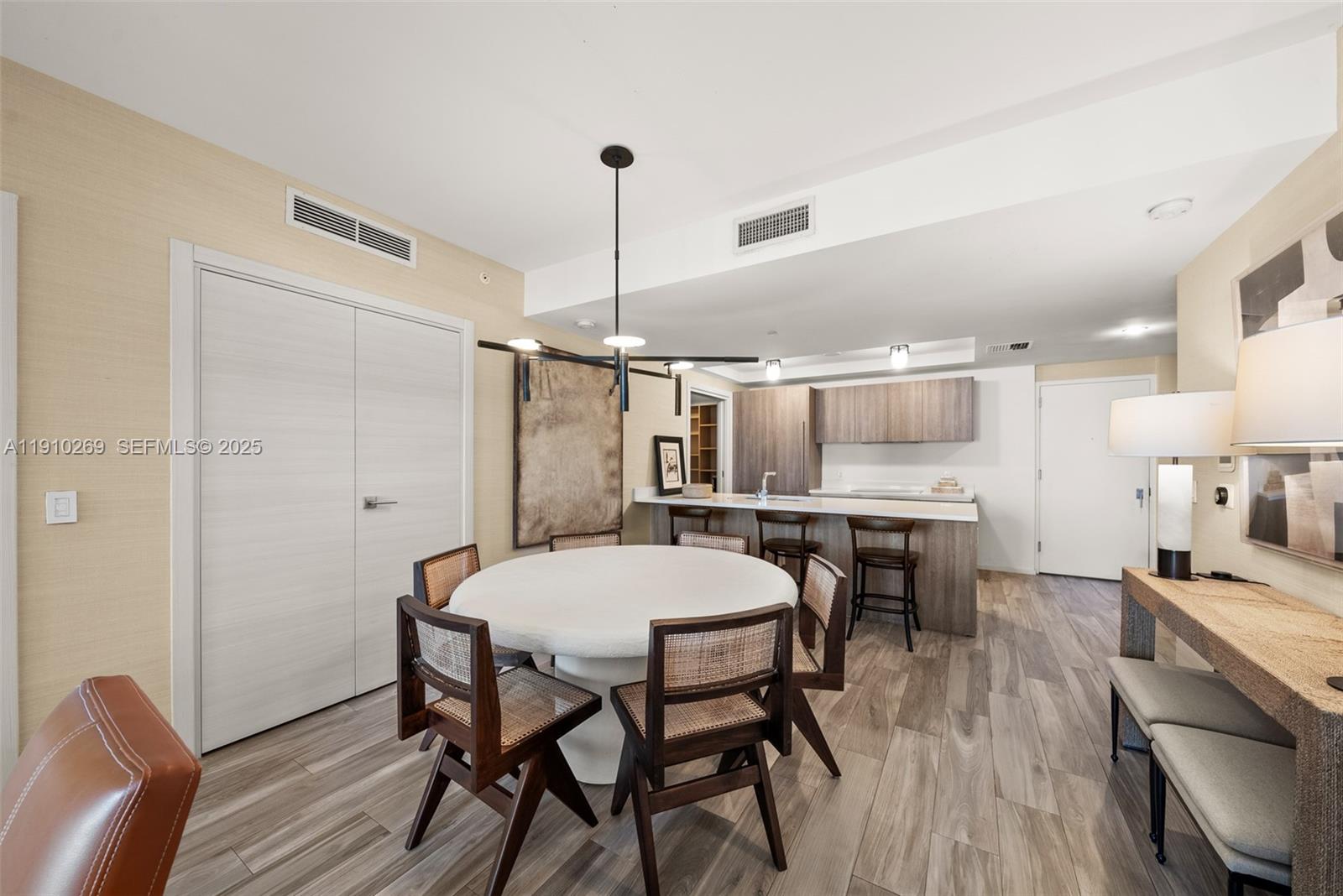 801 S Miami Ave #2110, Miami FL 33130