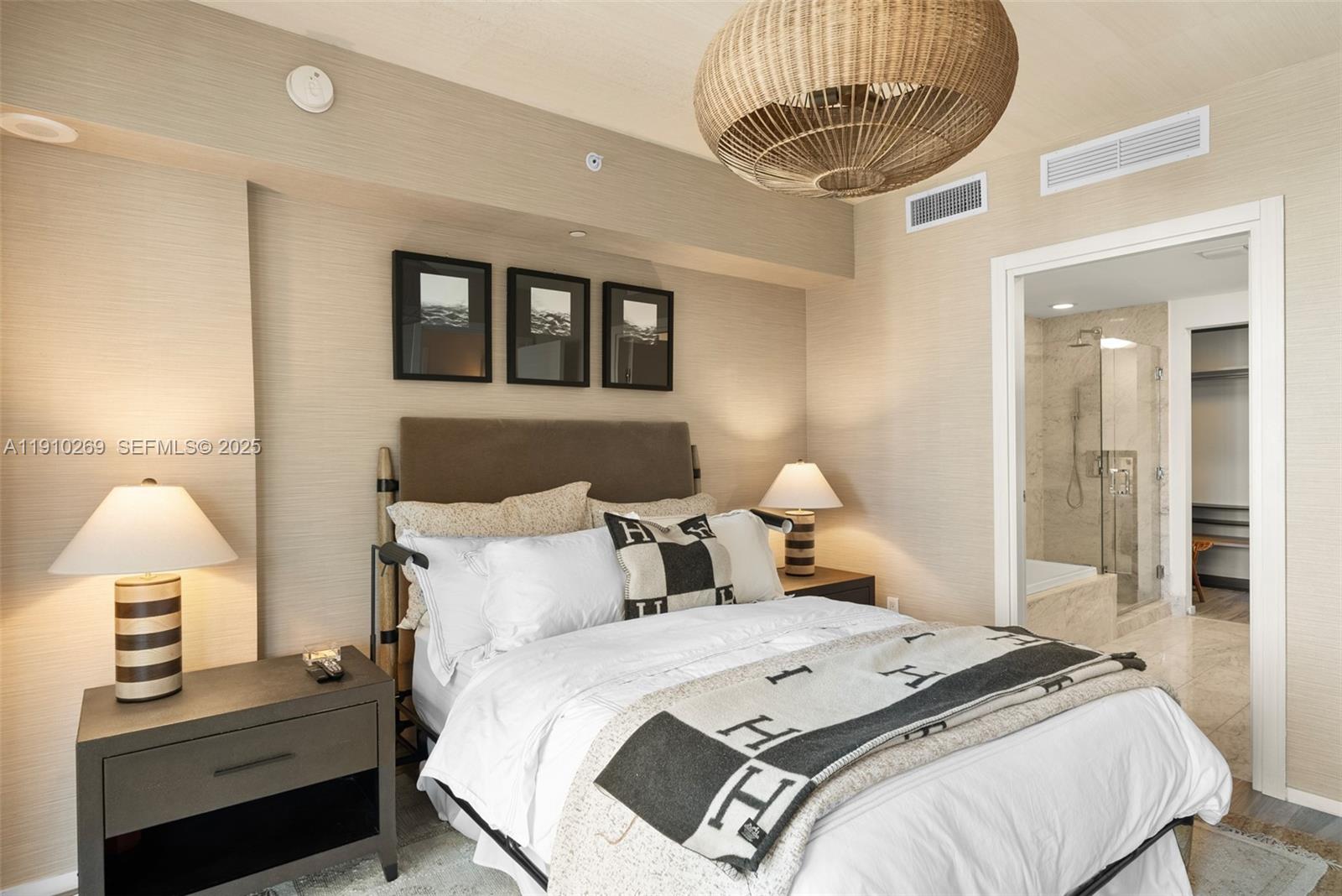 801 S Miami Ave #2110, Miami FL 33130