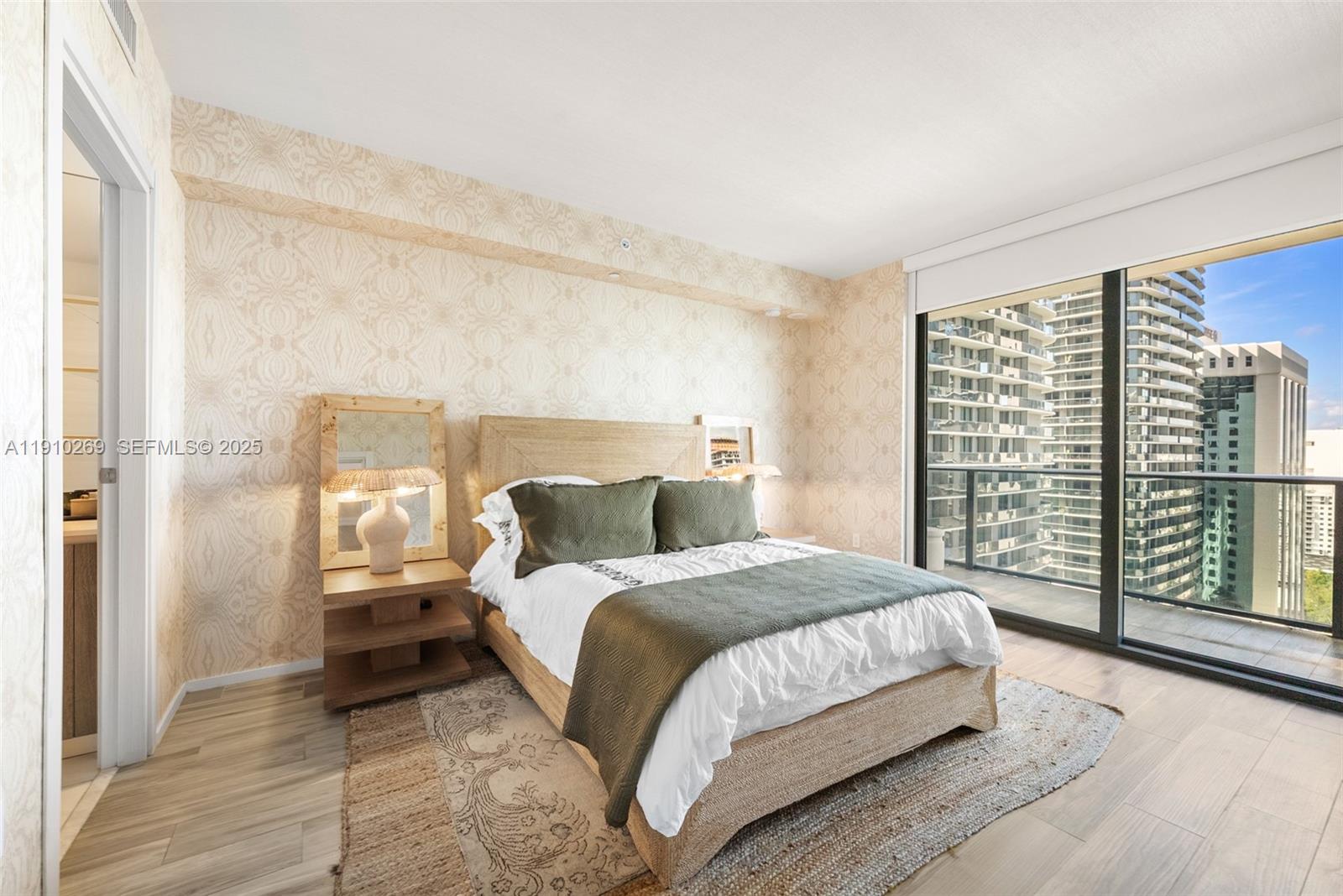 801 S Miami Ave #2110, Miami FL 33130
