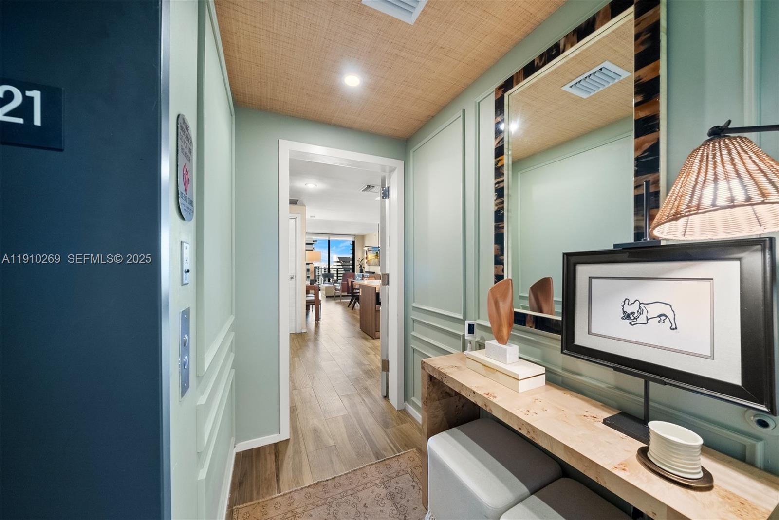 801 S Miami Ave #2110, Miami FL 33130