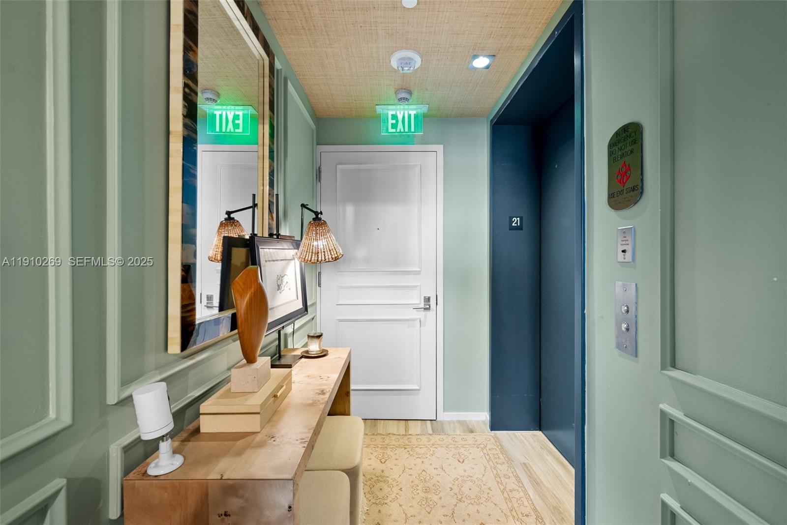 801 S Miami Ave #2110, Miami FL 33130