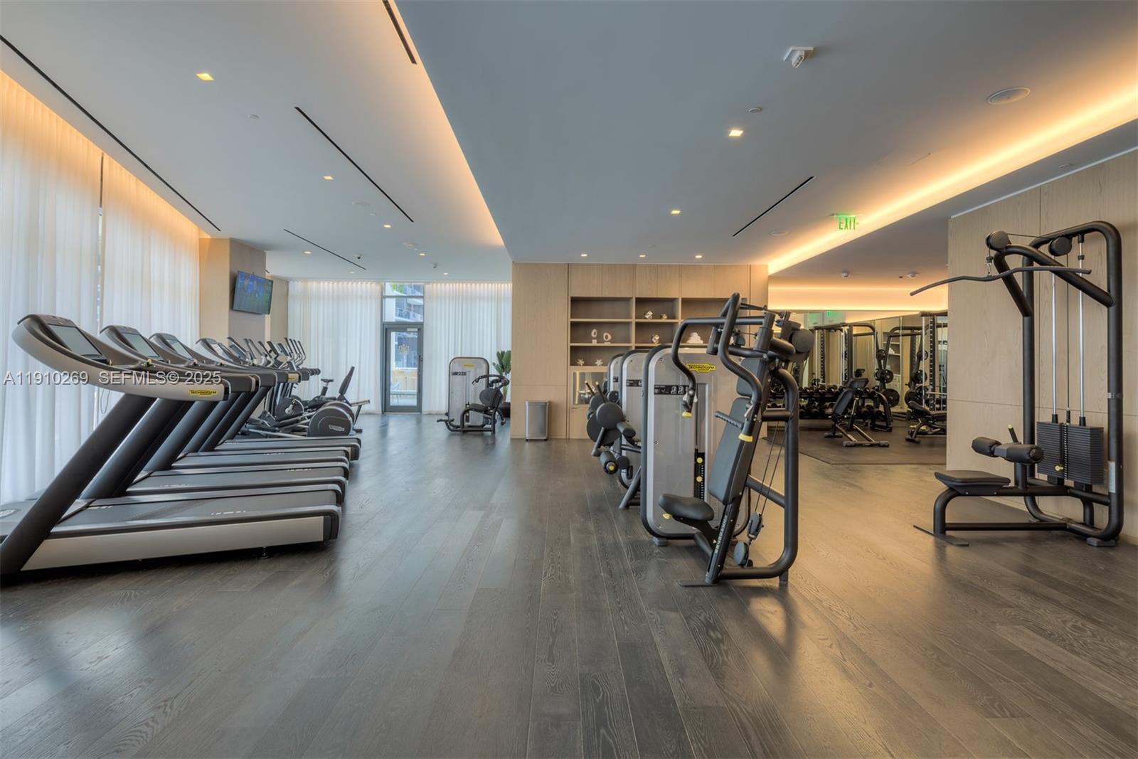 801 S Miami Ave #2110, Miami FL 33130