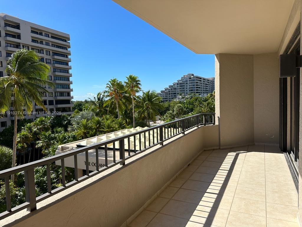 251 Crandon Blvd #430, Key Biscayne FL 33149