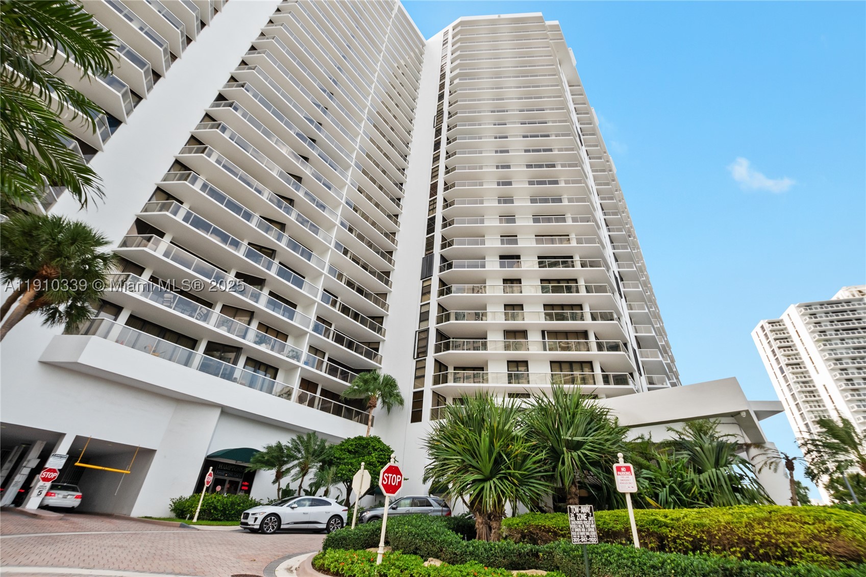 20281 E Country Club Dr #808, Aventura FL 33180