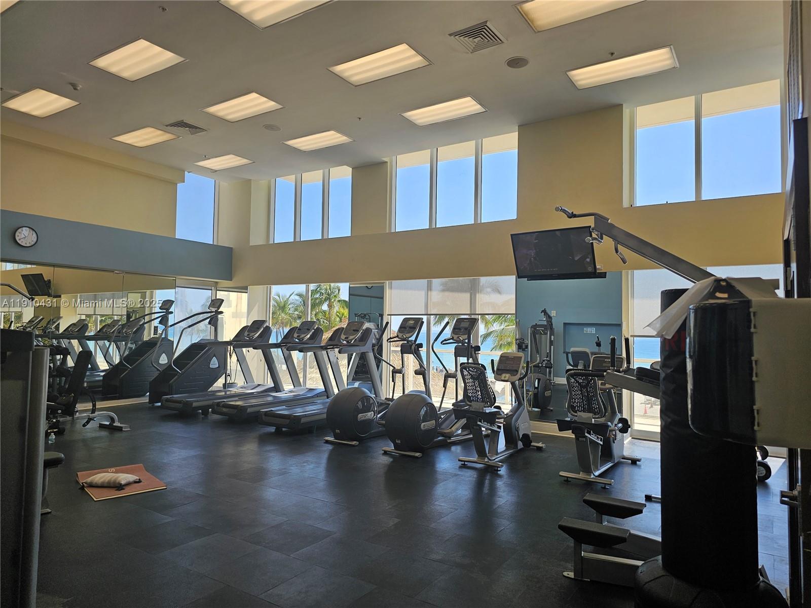 16699 Collins Ave #601, Sunny Isles Beach FL 33160
