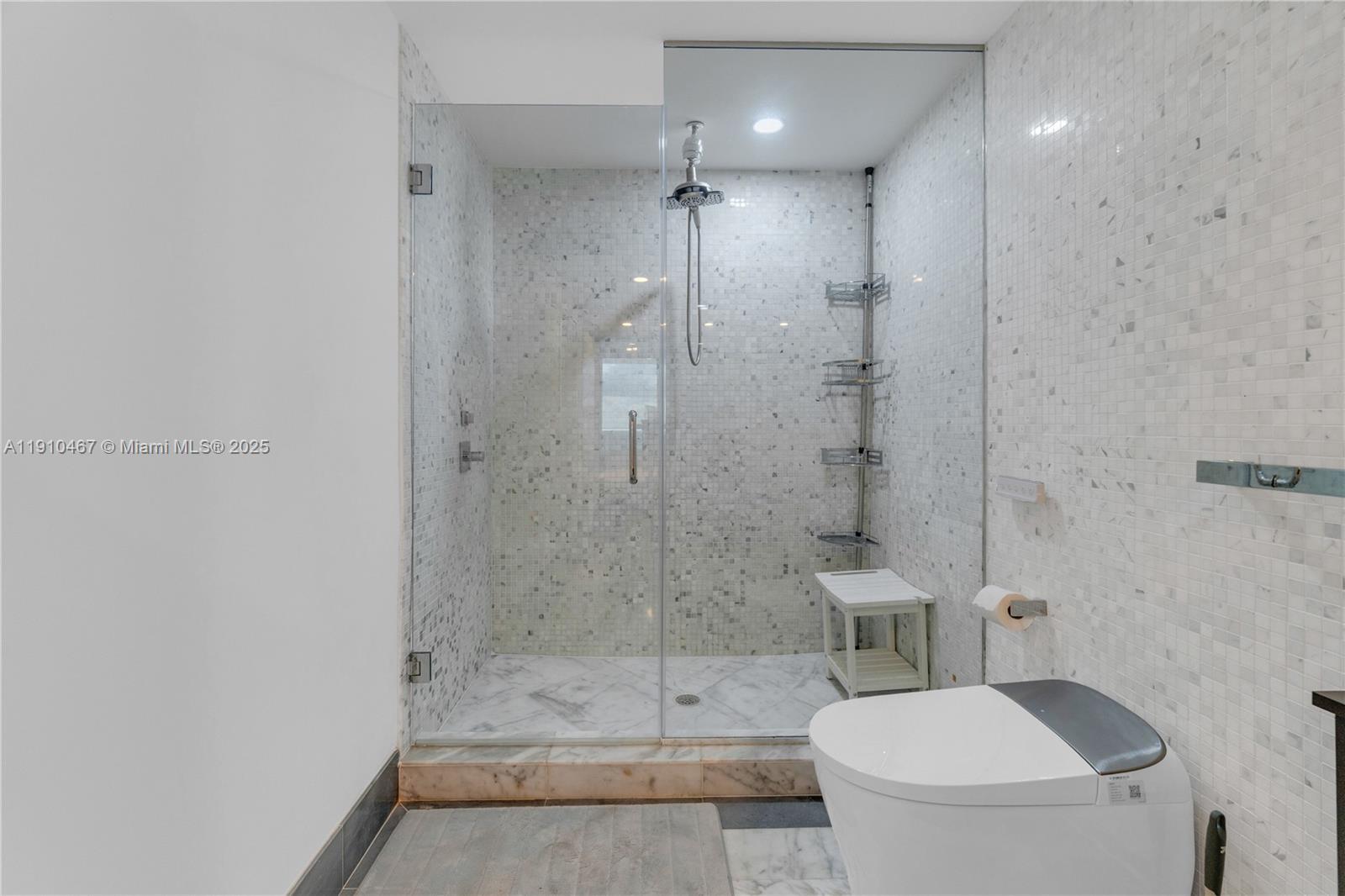 200 Biscayne Boulevard Way #3907, Miami FL 33131