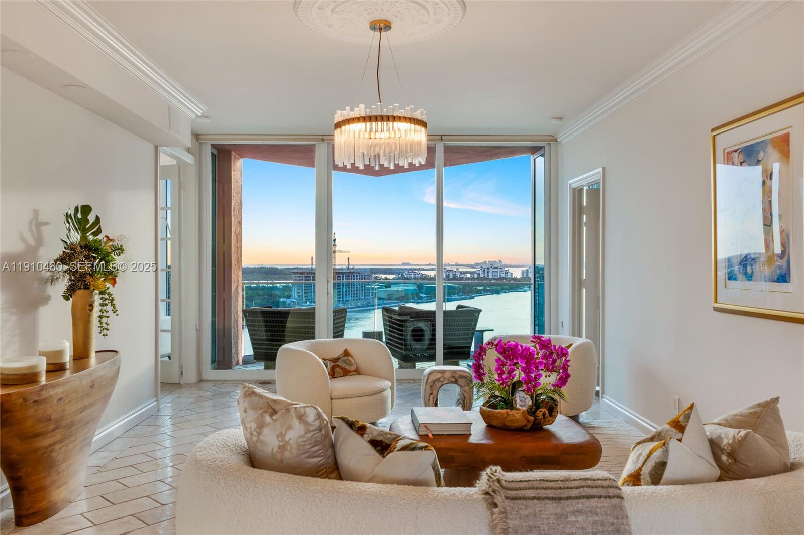 300 S Pointe Dr #1702, Miami Beach FL 33139