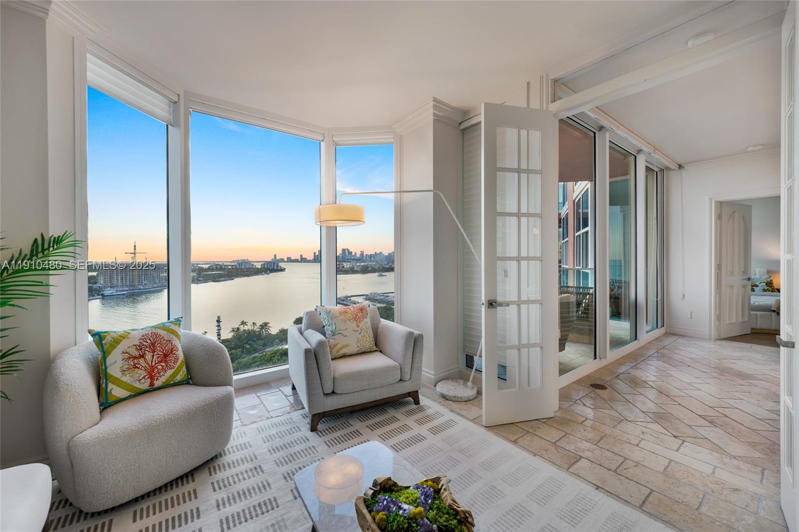 300 S Pointe Dr #1702, Miami Beach FL 33139