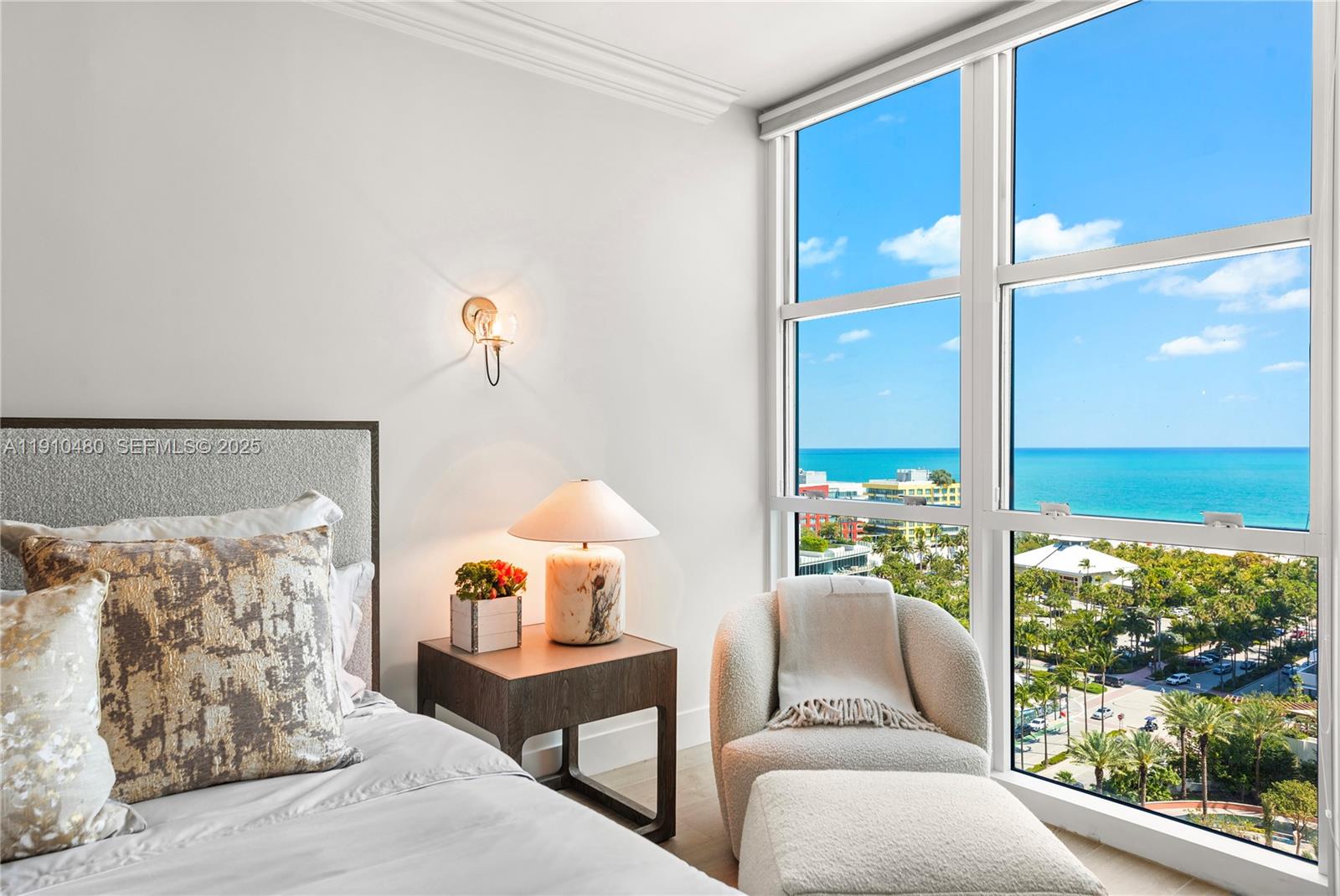 300 S Pointe Dr #1702, Miami Beach FL 33139