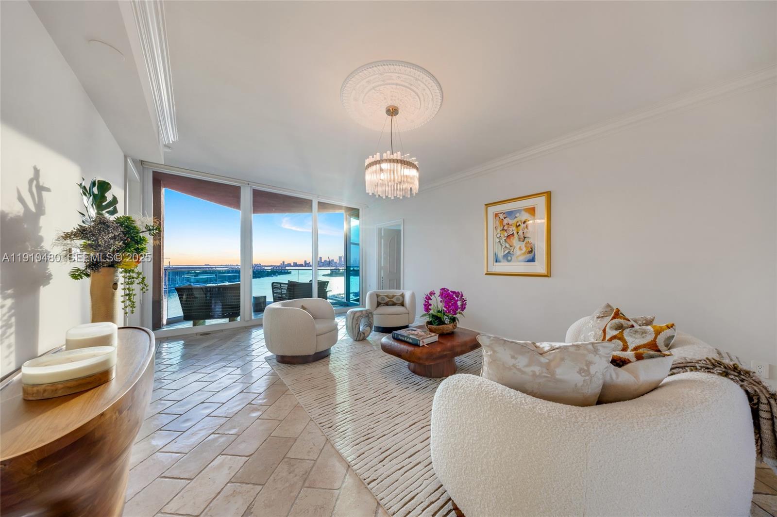 300 S Pointe Dr #1702, Miami Beach FL 33139