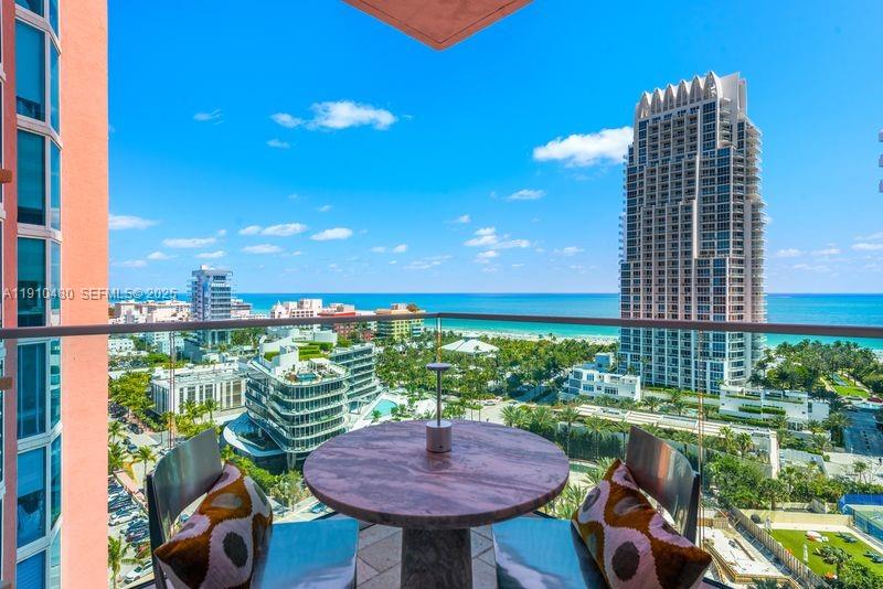 300 S Pointe Dr #1702, Miami Beach FL 33139