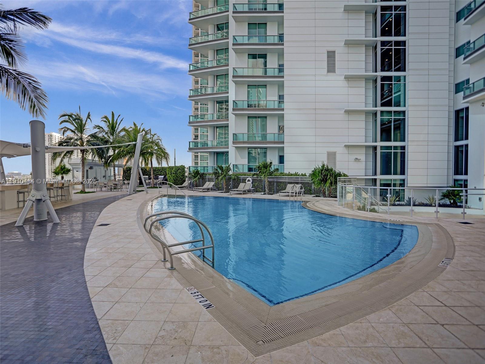 900 Biscayne Blvd #5610, Miami FL 33132