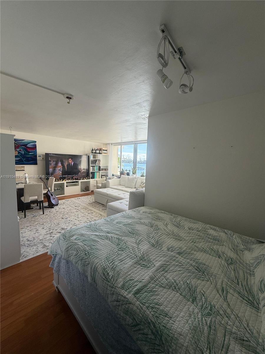 1200 West Ave #301, Miami Beach FL 33139