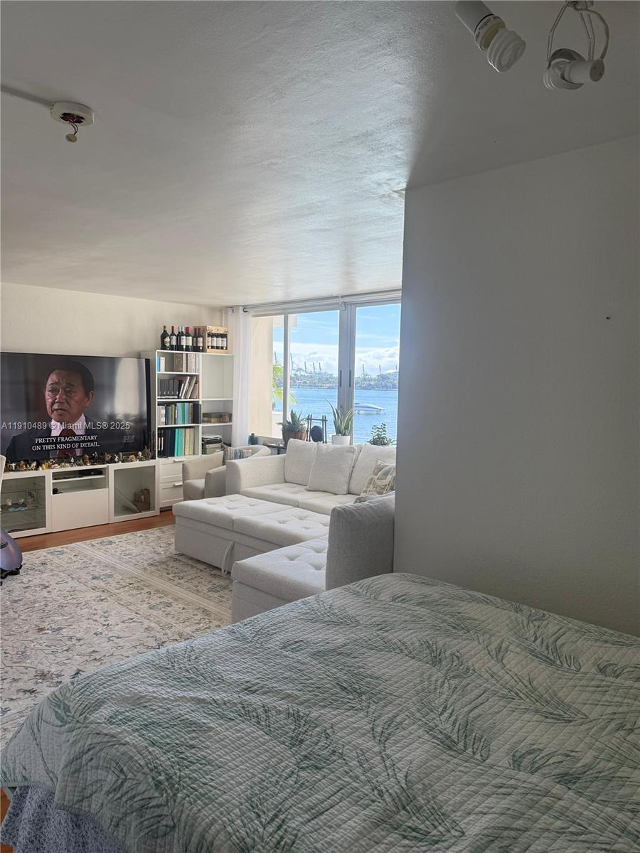 1200 West Ave #301, Miami Beach FL 33139