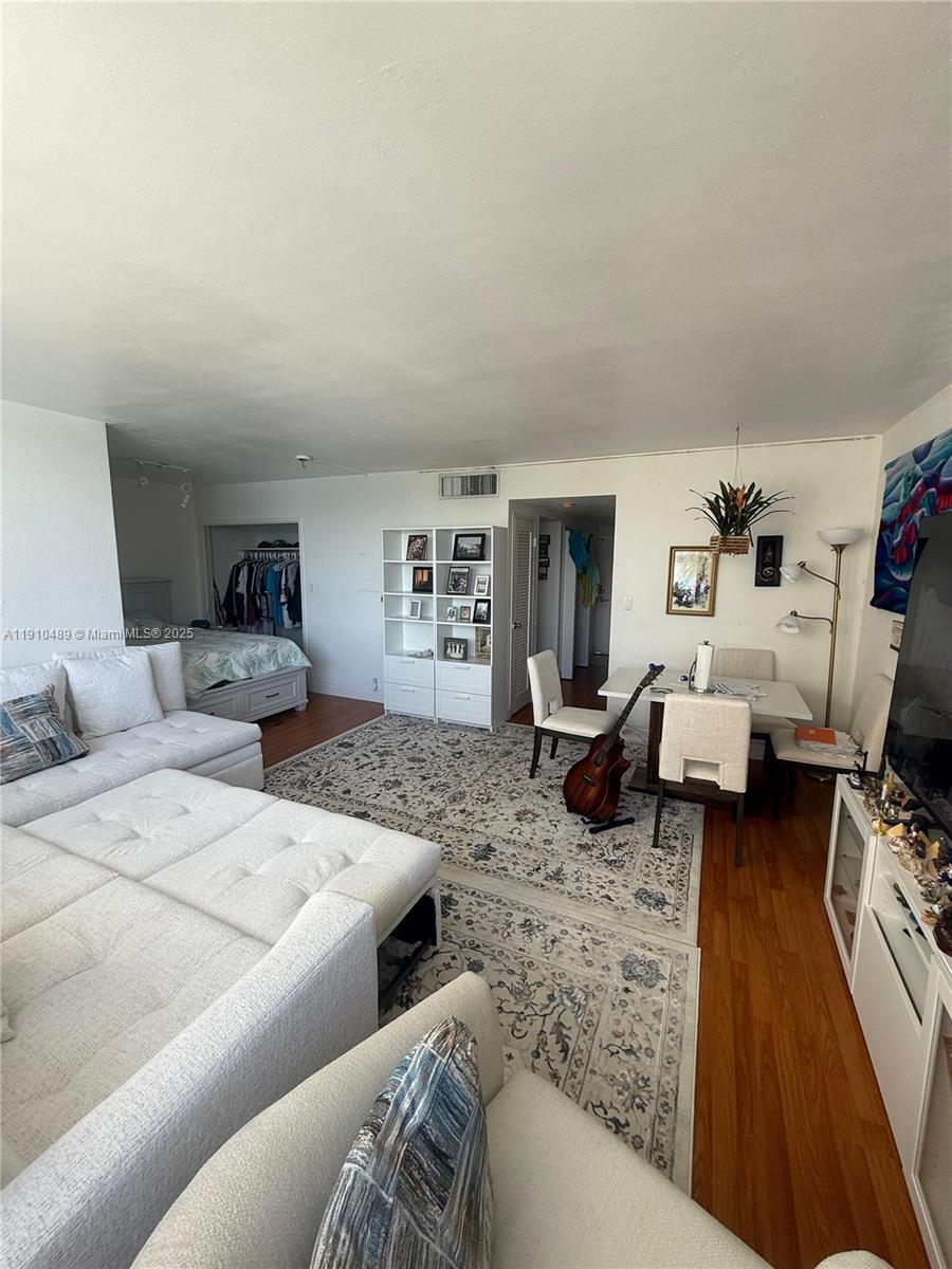 1200 West Ave #301, Miami Beach FL 33139