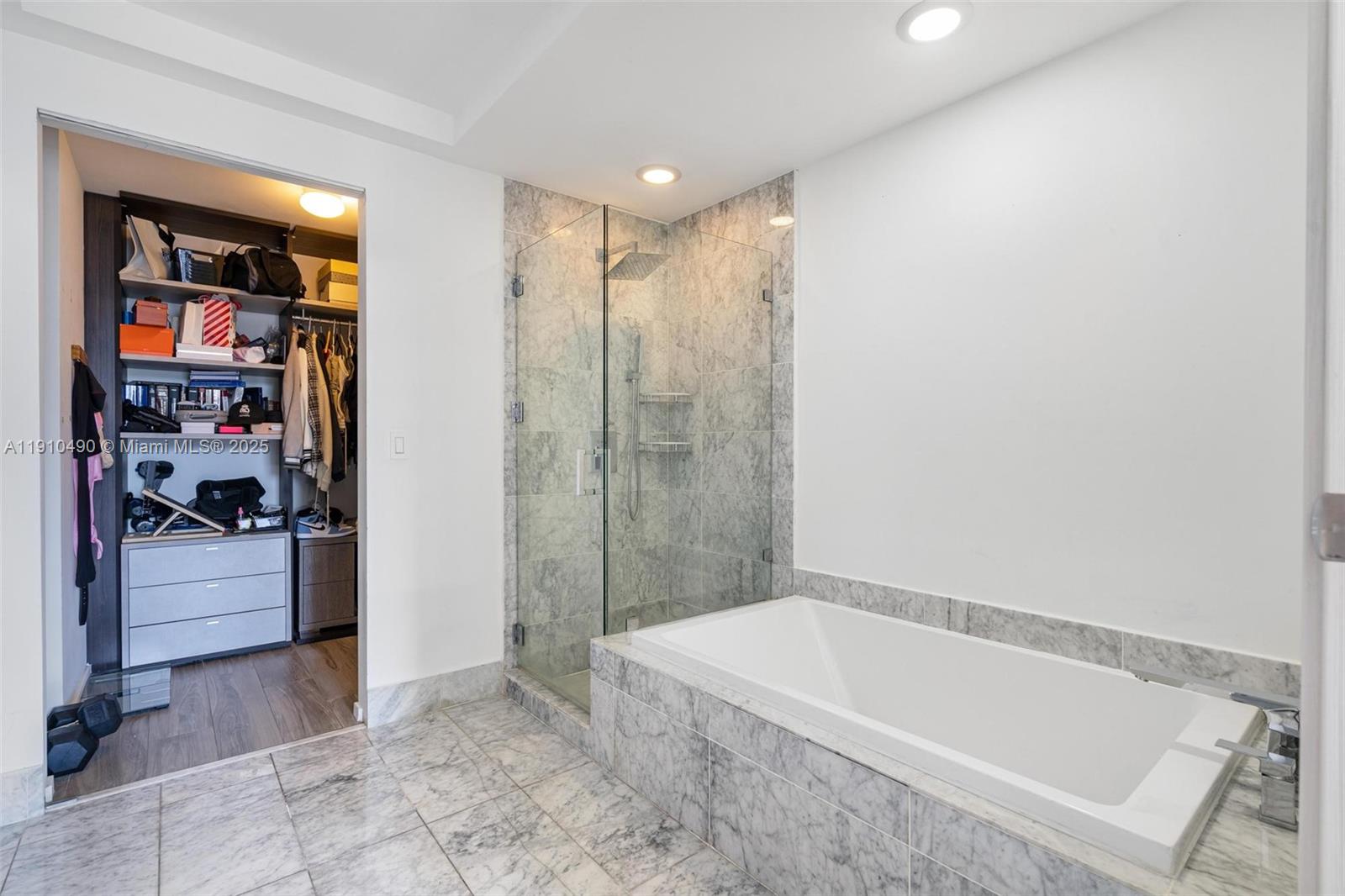 801 S Miami Ave #3904, Miami FL 33130