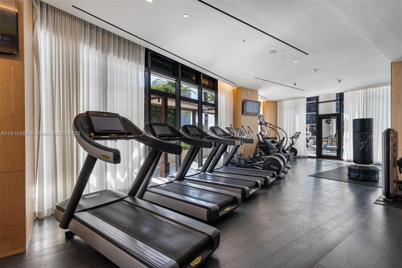 801 S Miami Ave #3904, Miami FL 33130