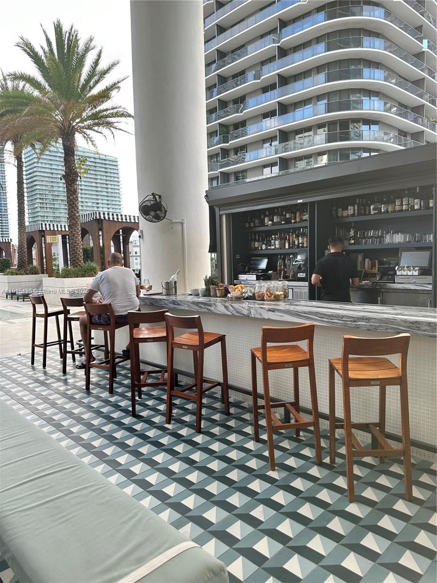 801 S Miami Ave #3904, Miami FL 33130