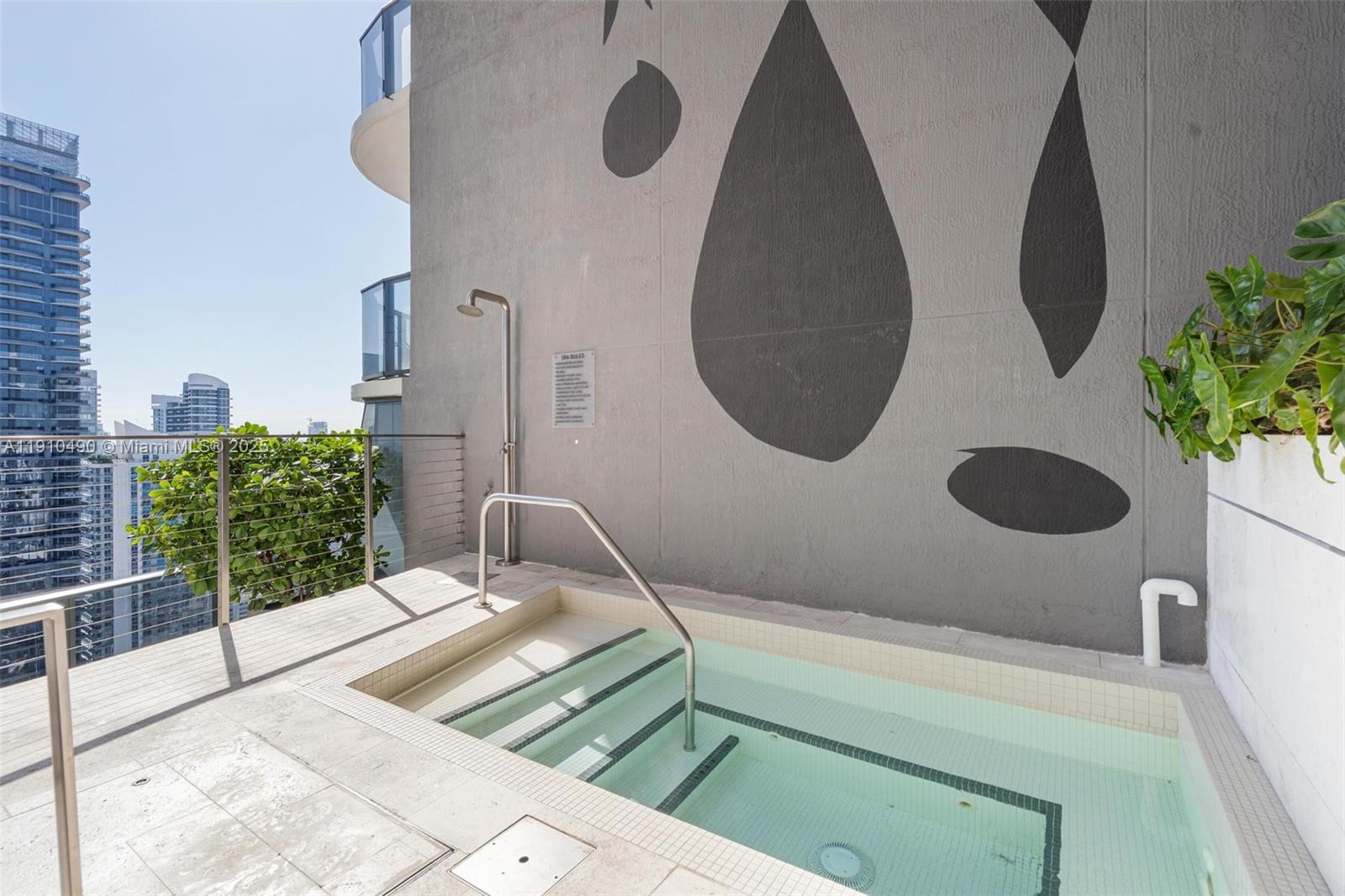 801 S Miami Ave #3904, Miami FL 33130