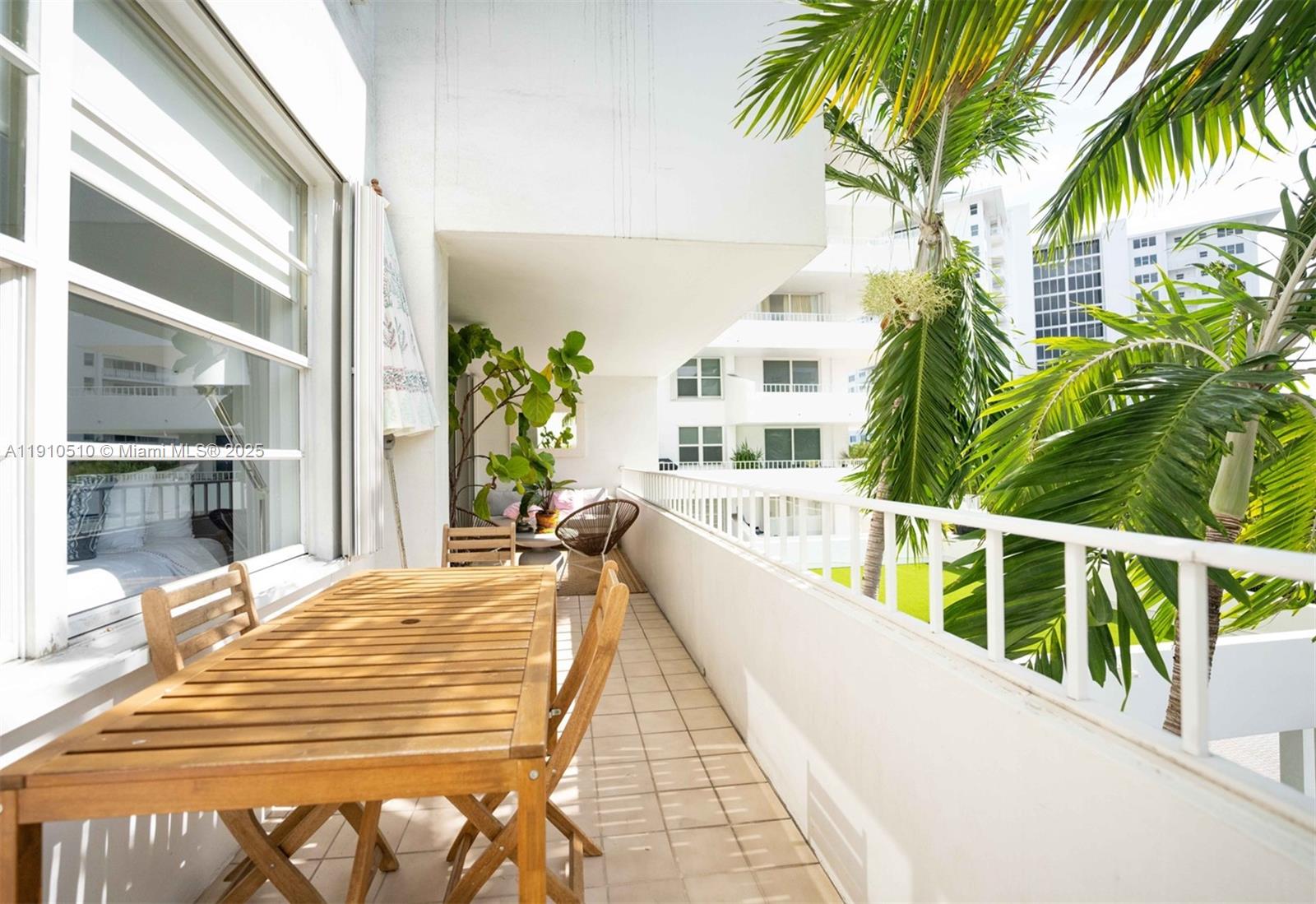 199 Ocean Lane Dr #313, Key Biscayne FL 33149