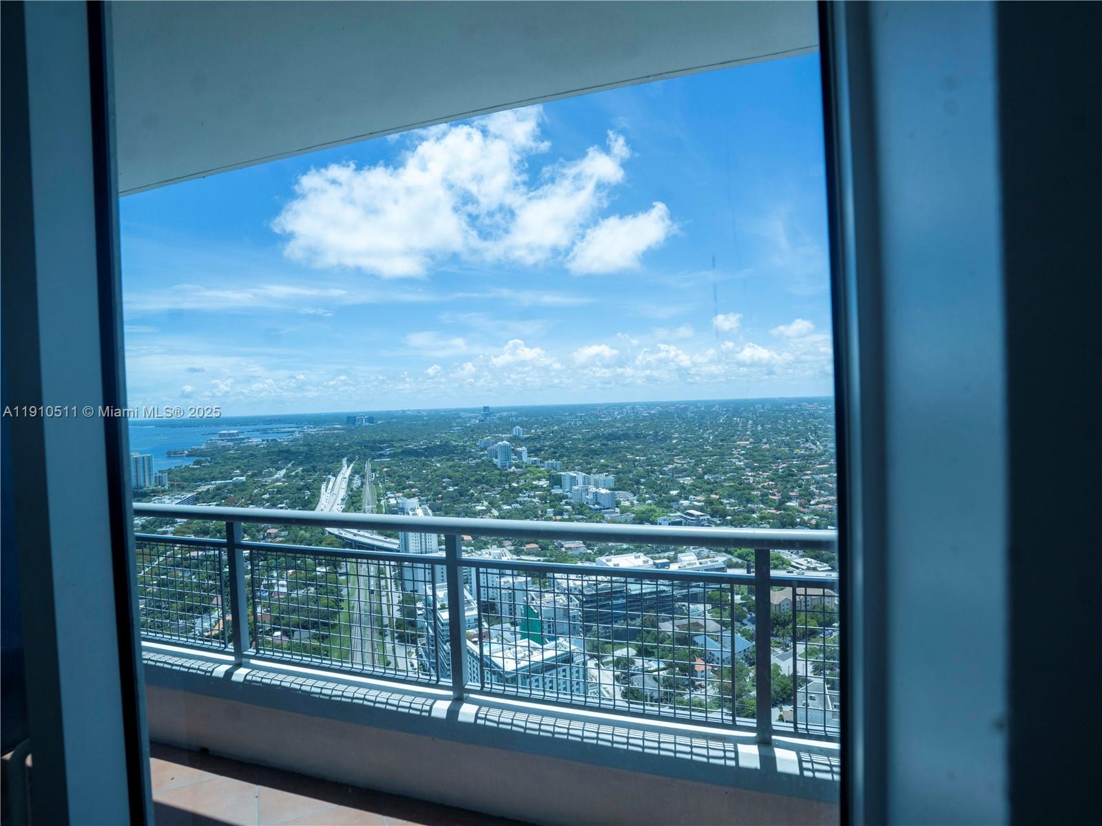 60 SW 13th St #4805, Miami FL 33130