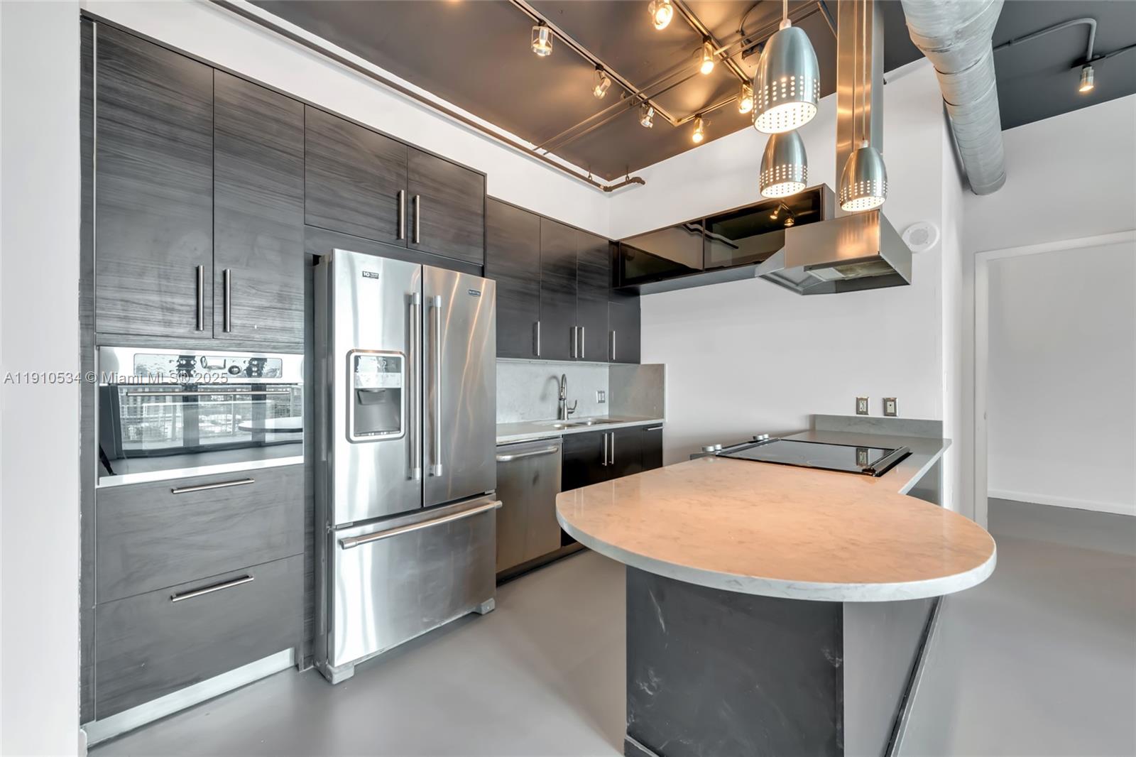 10 SW South River Dr #1509, Miami FL 33130
