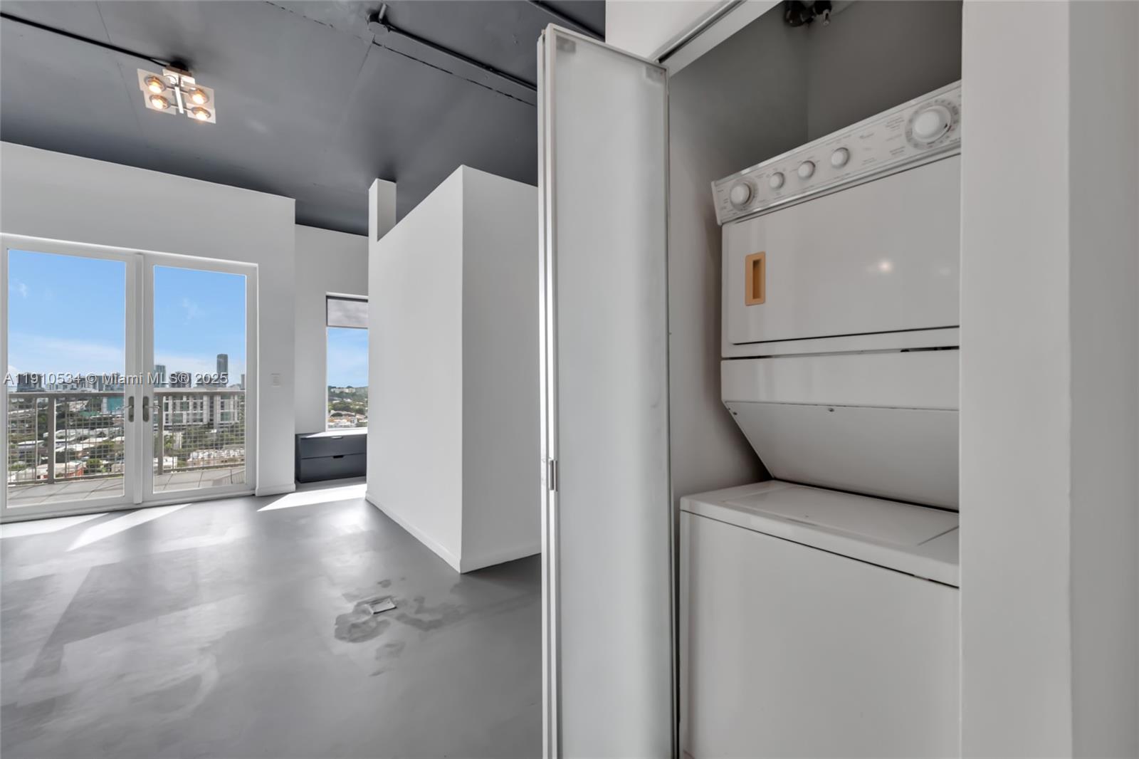 10 SW South River Dr #1509, Miami FL 33130
