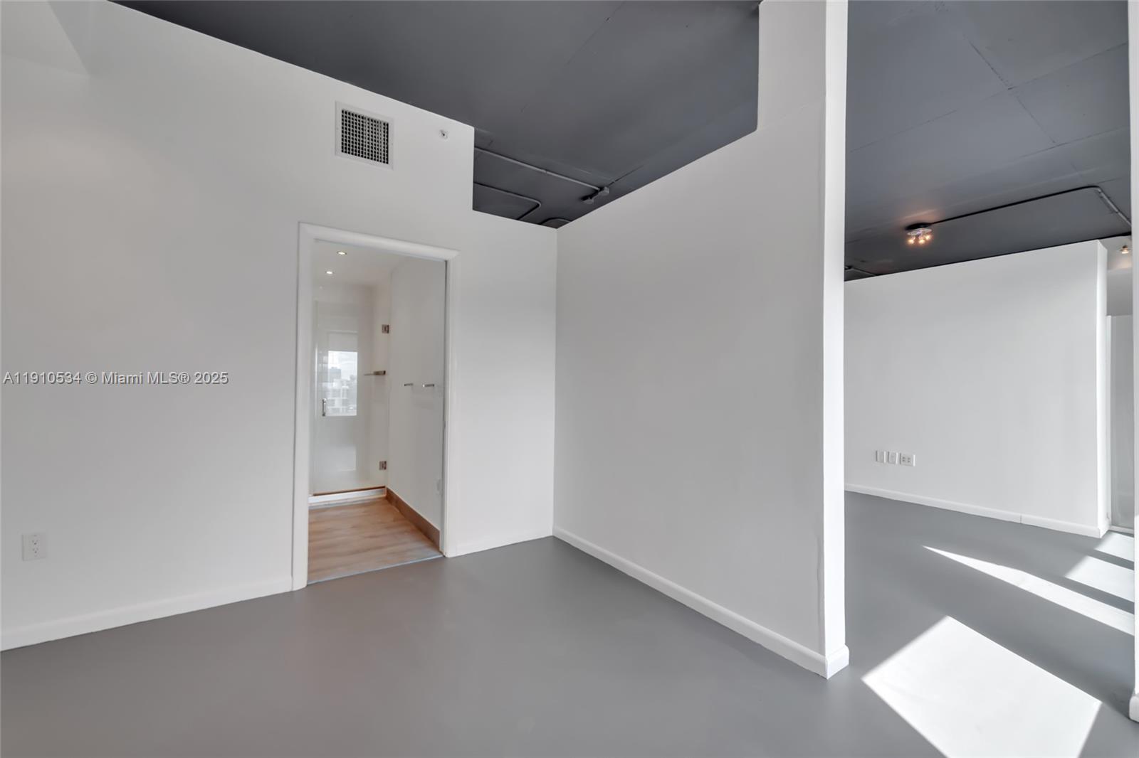 10 SW South River Dr #1509, Miami FL 33130