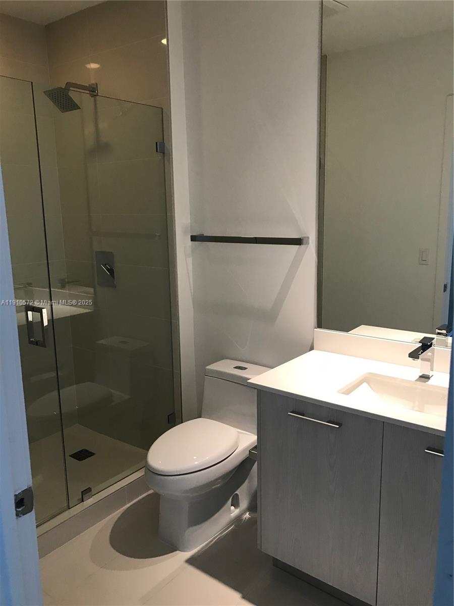 55 SW 9th St #4103, Miami FL 33130