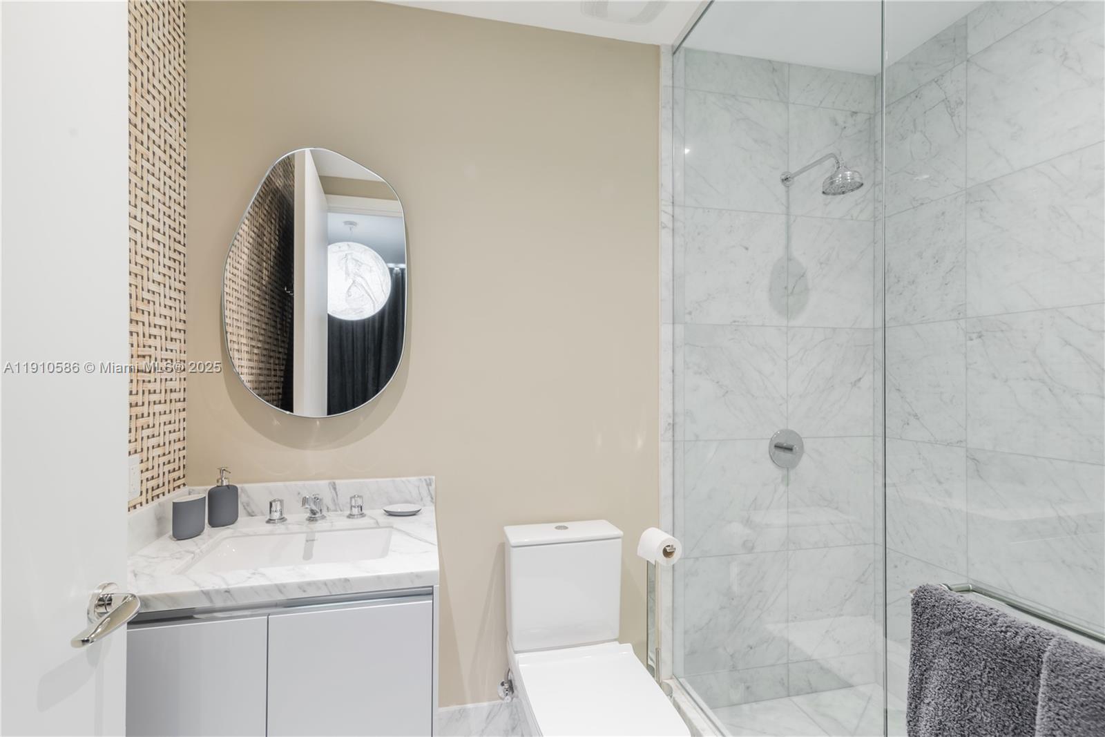 16901 Collins Ave #4603, Sunny Isles Beach FL 33160