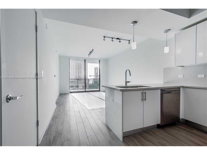 999 SW 1st Ave #3210, Miami FL 33130