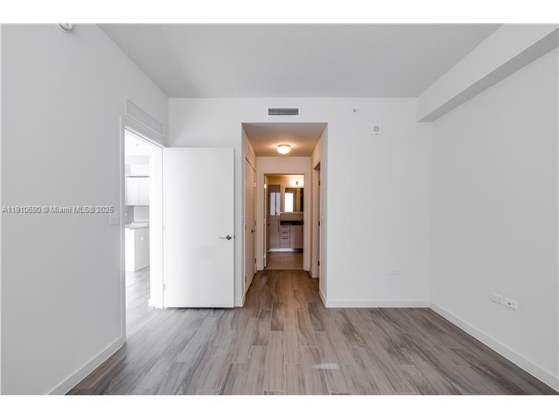 999 SW 1st Ave #3210, Miami FL 33130