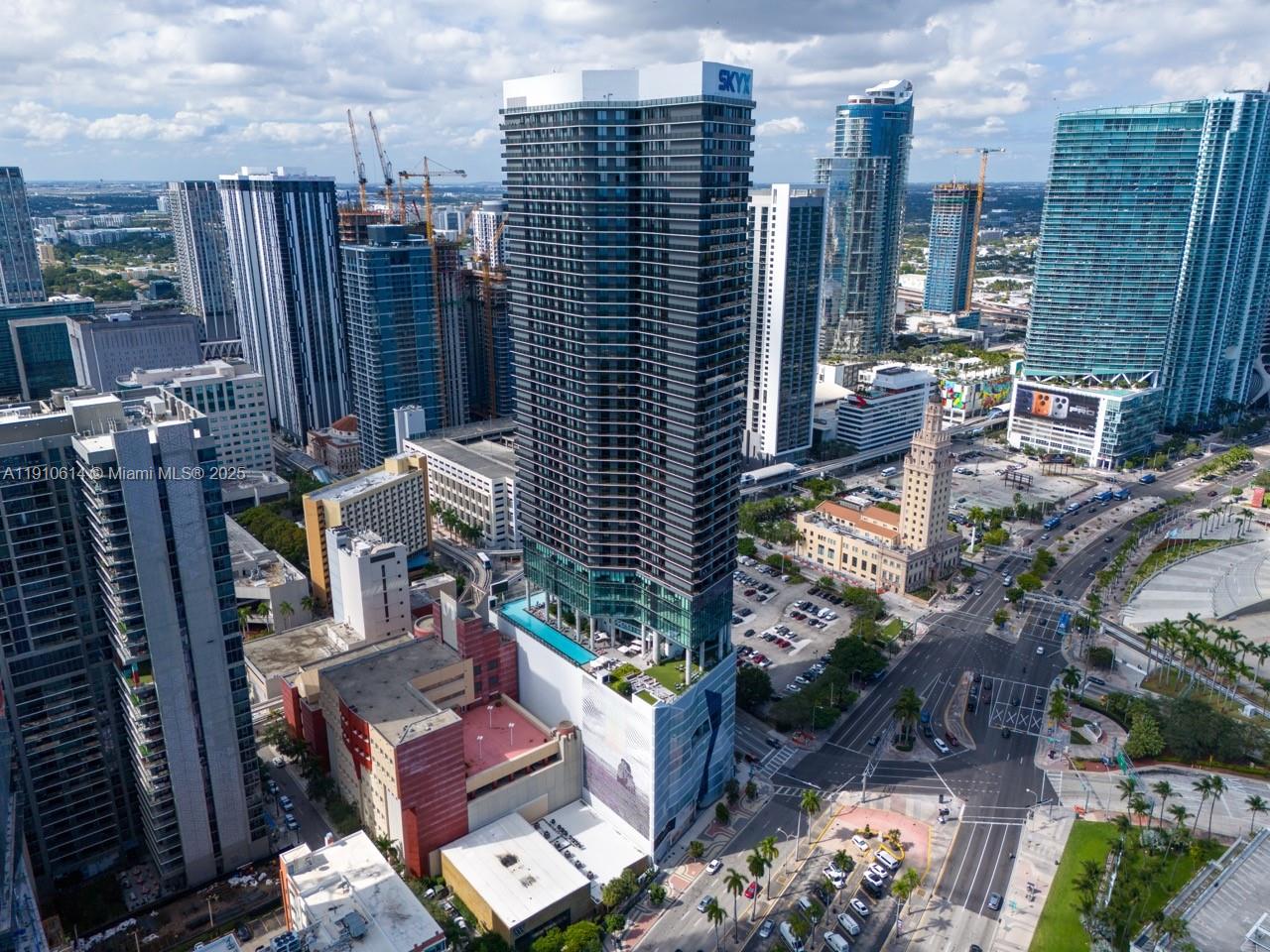 398 NE 5th St #3618, Miami FL 33132