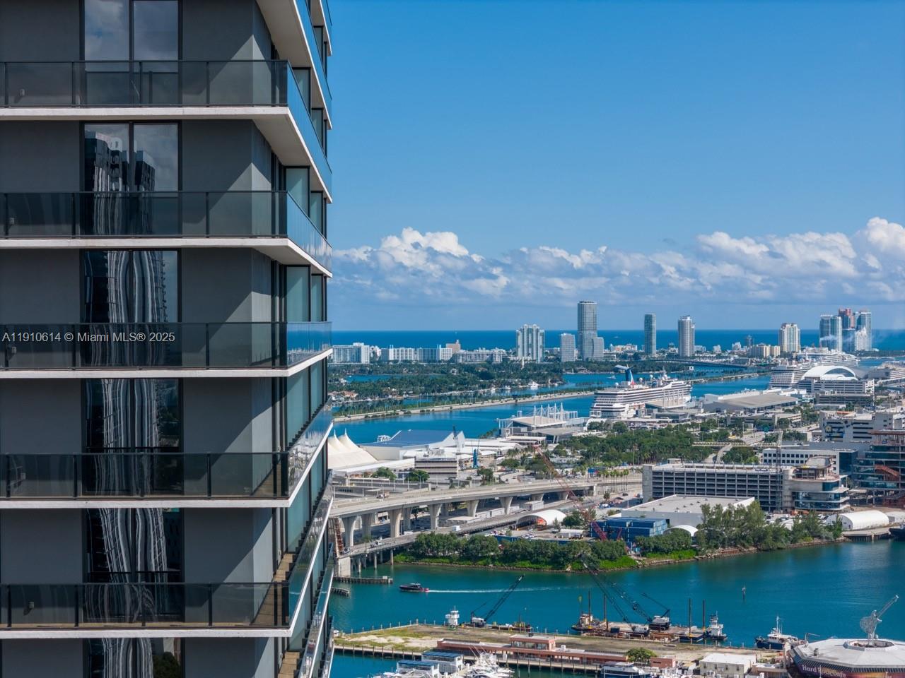 398 NE 5th St #3618, Miami FL 33132