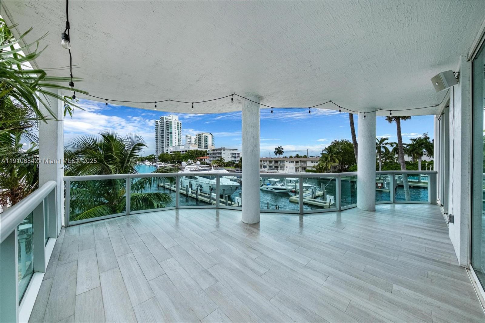 7918 Harbour Island Dr #207, North Bay Village FL 33141
